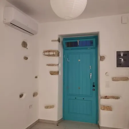 Finiko's Castle Parikia (Paros)